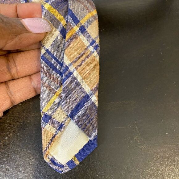 Brooks Brothers Makers all cotton blue and tan plaid tie - Picture 3 of 5
